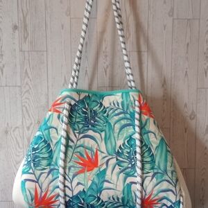 Tami Too Tropical Print Water Mesh Large Bag Beach
